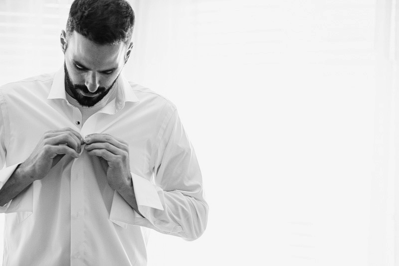 groom prep photographer