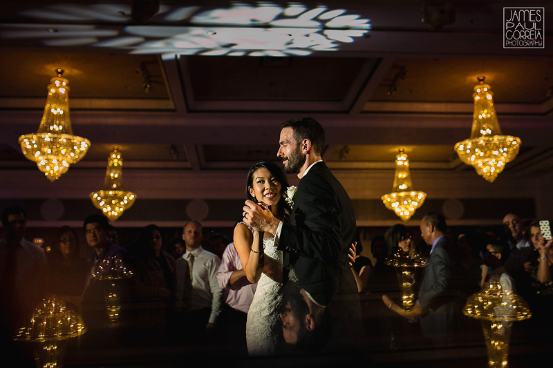 plaza volare montreal wedding photographer first dance