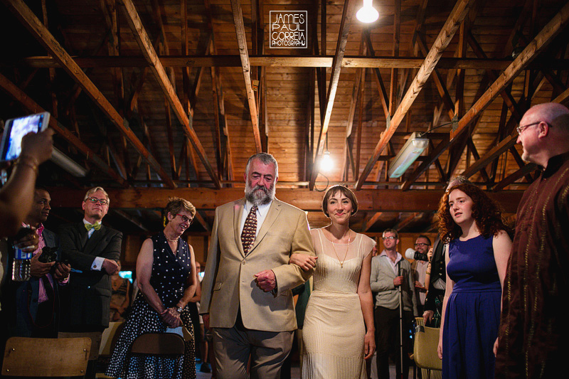 ontario barn wedding ceremony photographer